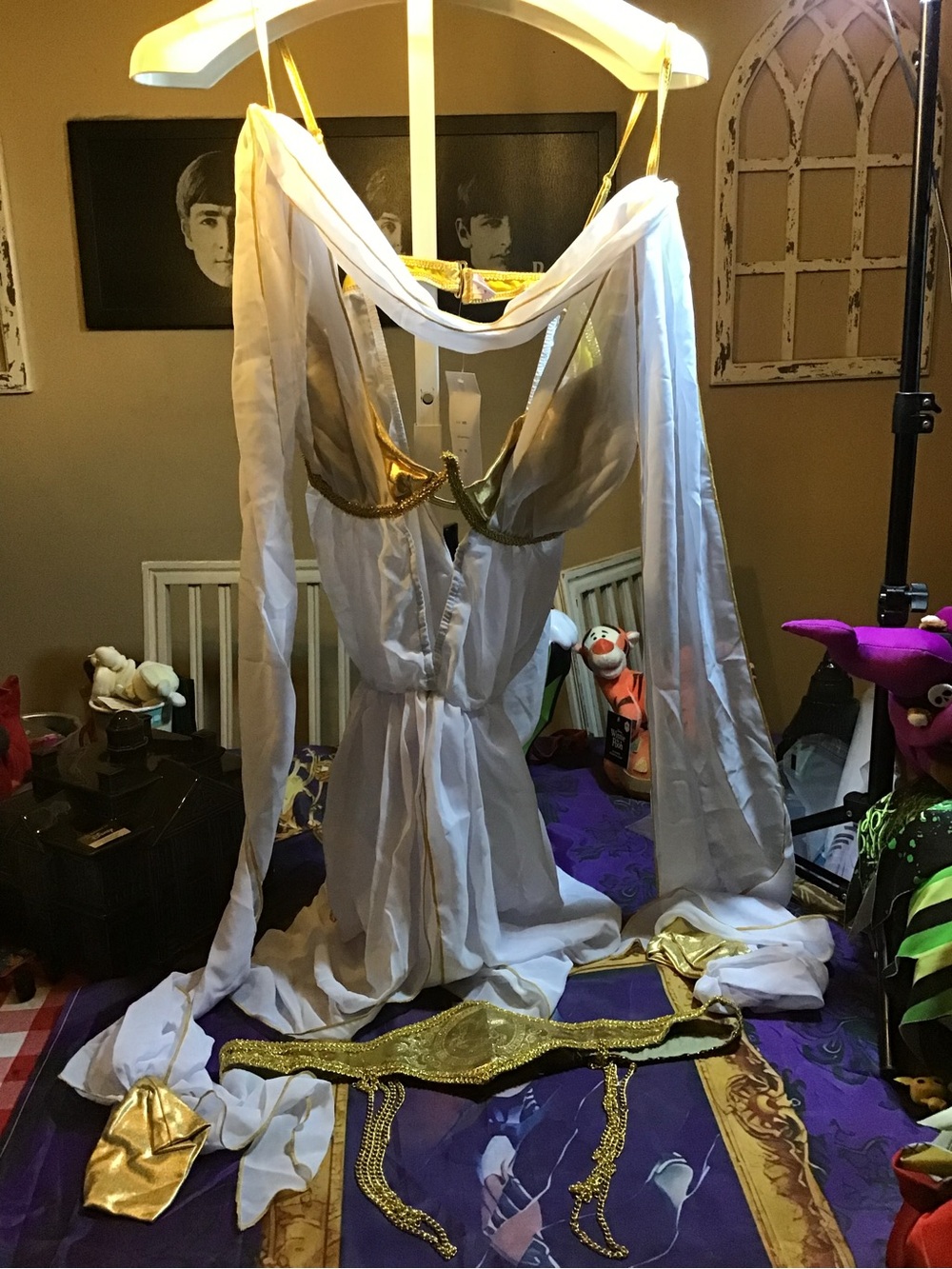 Sultry goddess white/gold adult size 1x plus Roma costume